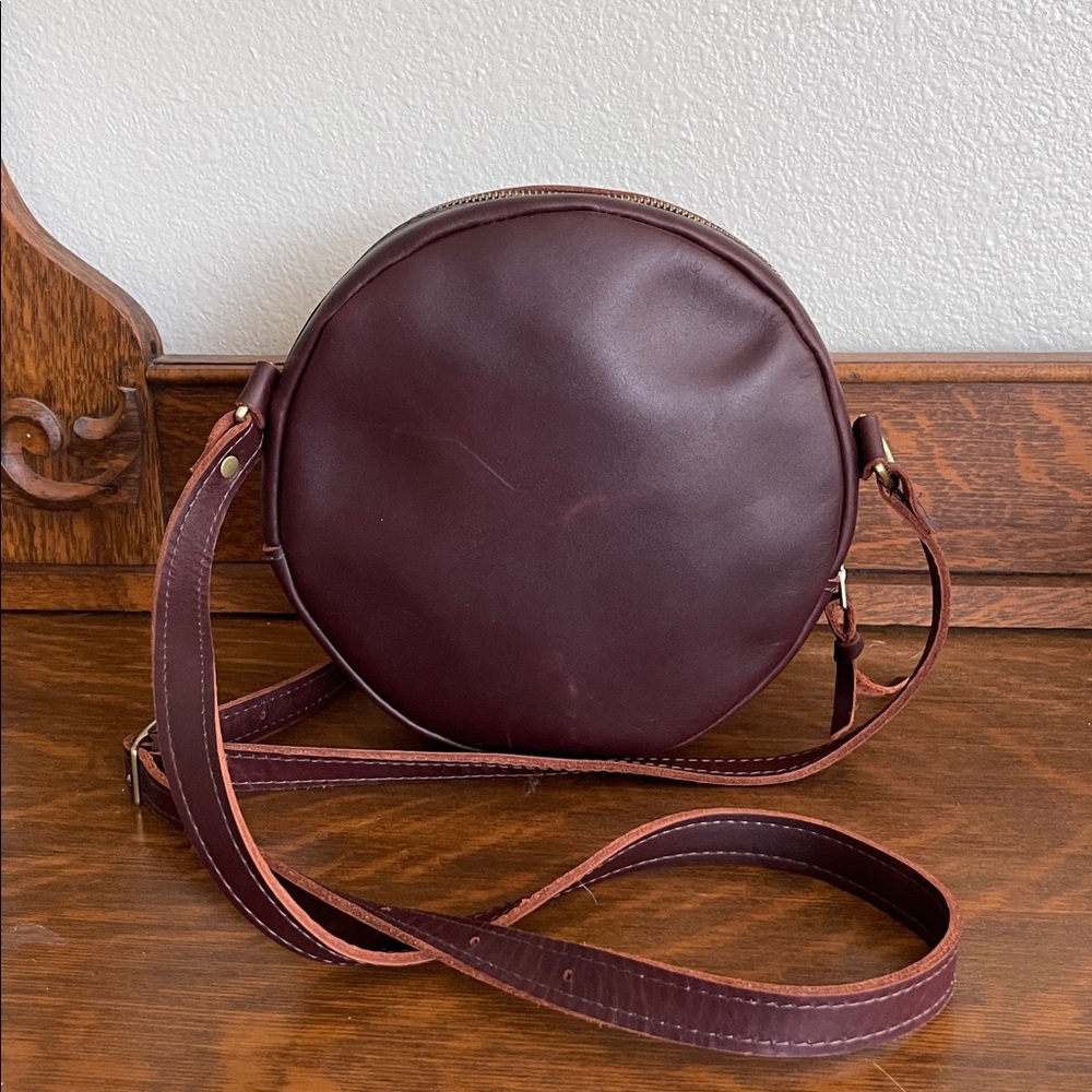 Portland Leather Goods
Round Leather Crossbody Bag - Brown